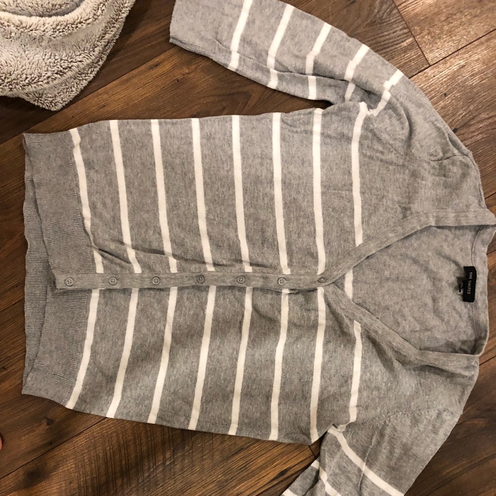 Gray & White striped three quarter sleeve sweater